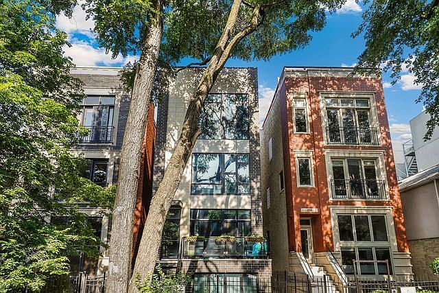 1st image of 1021 N Honore St #3