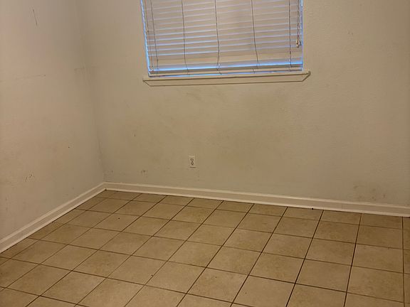 5th image of 9434 Normandie Dr