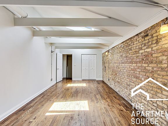 5th image of 1804 N Sheffield Ave #R