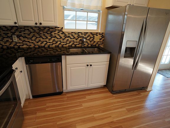 5th image of 3880 Priest Lake Dr APT 61