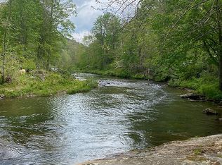 137 Red Maple Ln, Burnsville, NC 28714