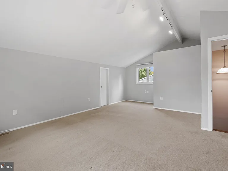 126 Hopeland Ln — Photo 21