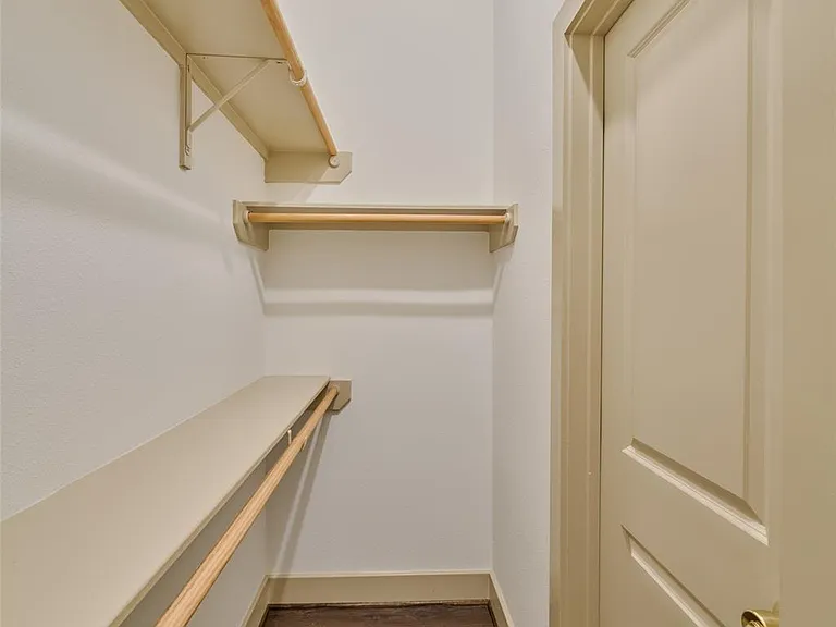 2422 Navigation Blvd #E — Photo 24