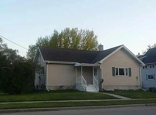437 Breckenridge St, Mayville, WI 53050