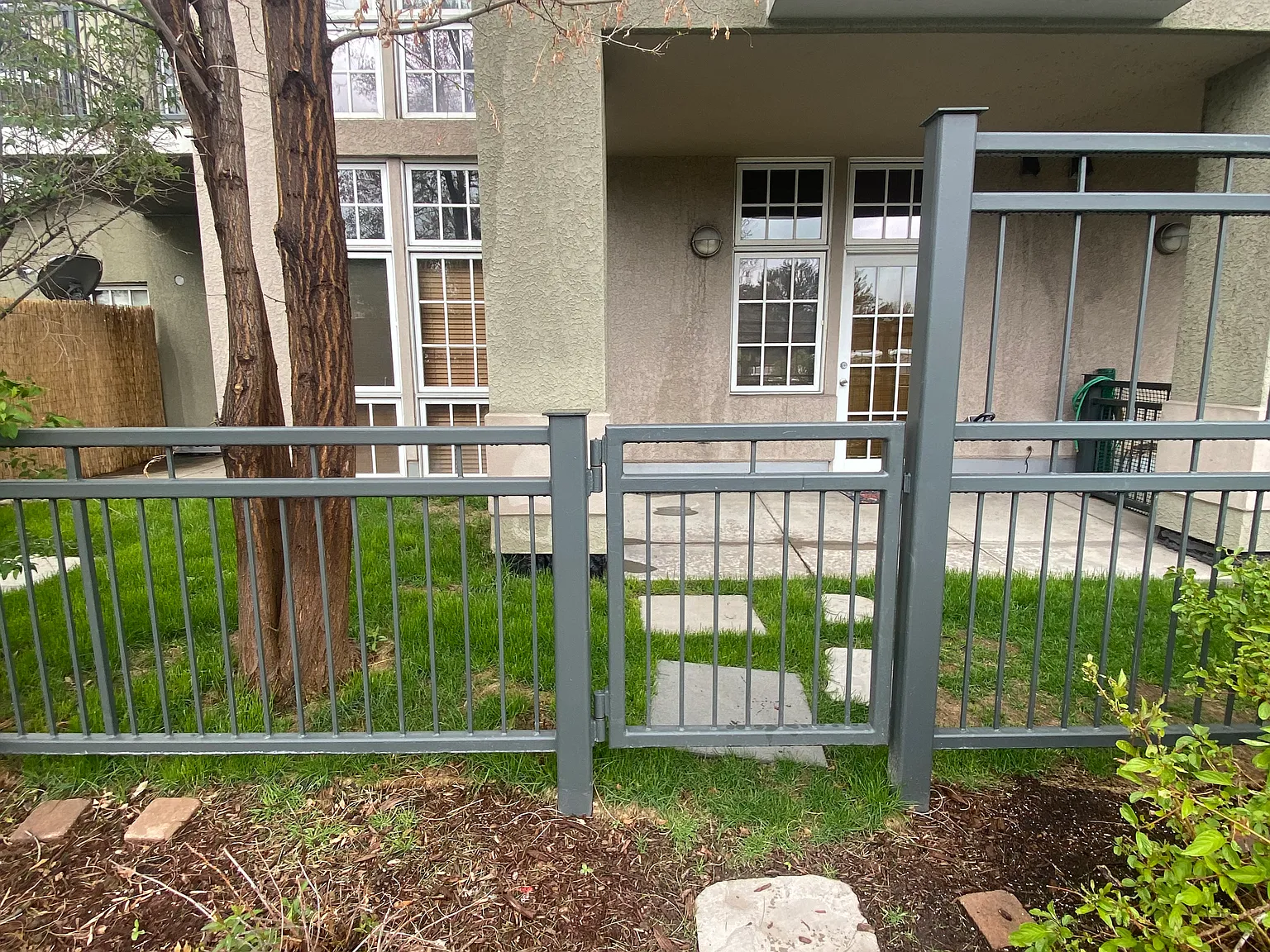 1 bed, 840 sqft, $2,200 — Photo 1