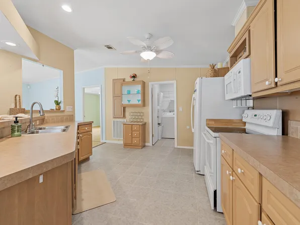 2555 Pga Boulevard, Palm Beach Gardens, FL 33410