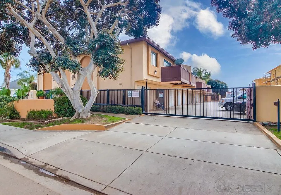 1351 Holly Ave #K