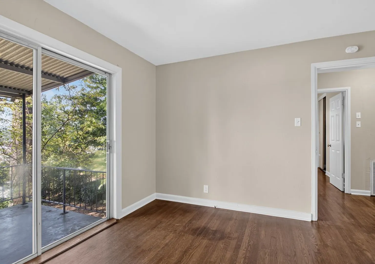 Charming 3-Bedroom Home in a Convenient Little Rock Location — Photo 4