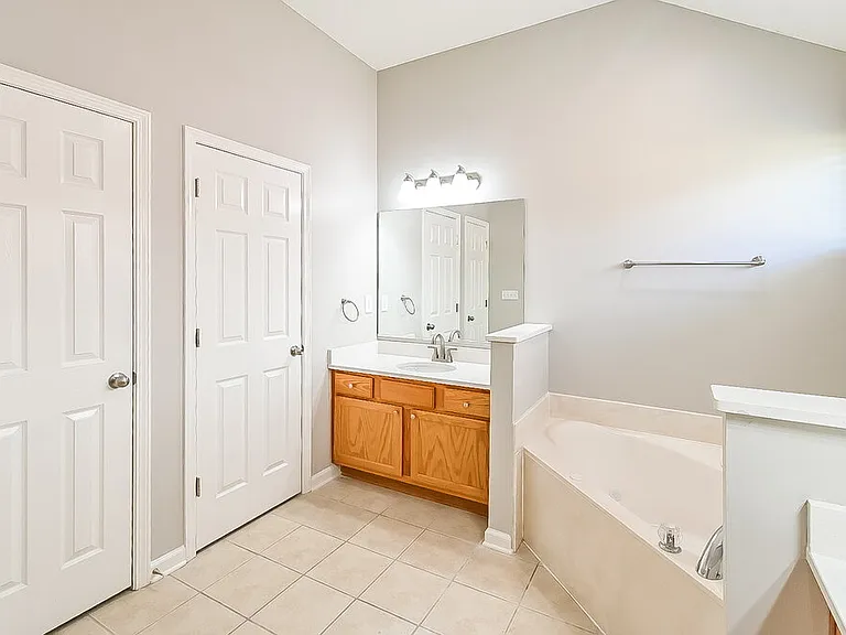 6480 Cheyenne Dr — Photo 13