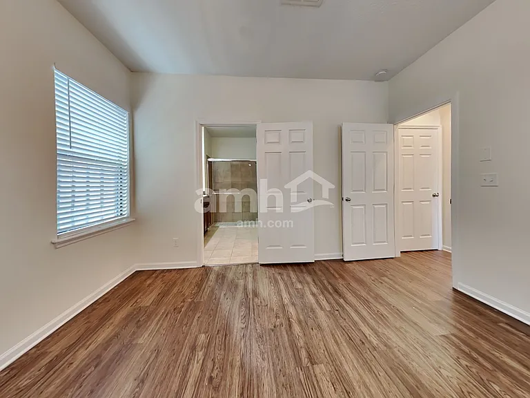 235 Buck Run Way St — Photo 11