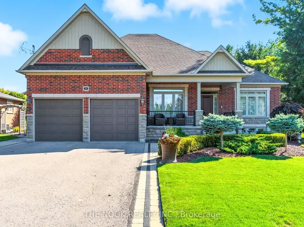 59 Queen St, Whitby, ON L1M 1C4