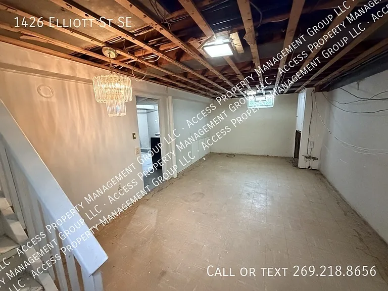 1426 Elliott St SE — Photo 26