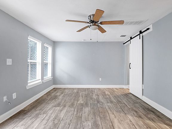 5th image of 527 Fulton Ave #3