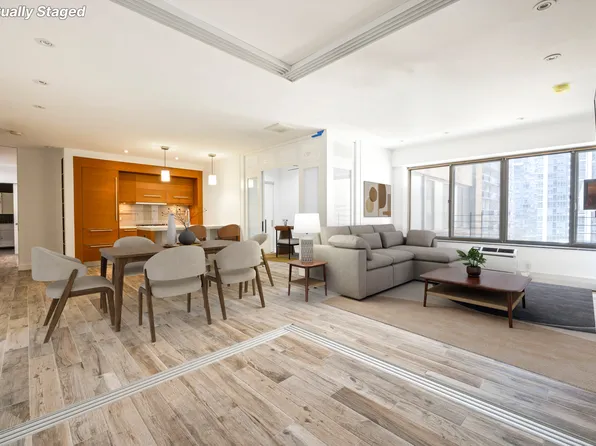 529 West 42nd Street image 1 of 9