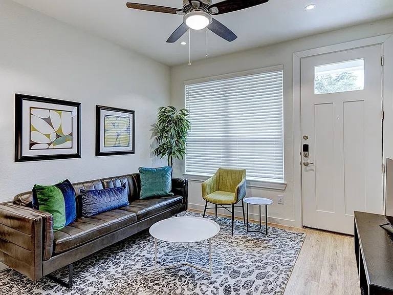 629 Canvas Ave — Photo 2