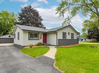6913 Butternut Rd, Racine, WI 53402
