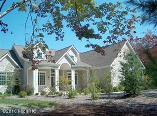 13739 Vineyard Ln #6, Three Oaks, MI 49128