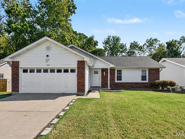 202 Barrington Dr, Saint Peters, MO 63376