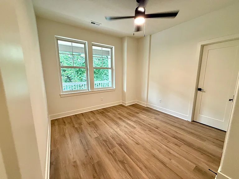 901 Missouri St — Photo 28