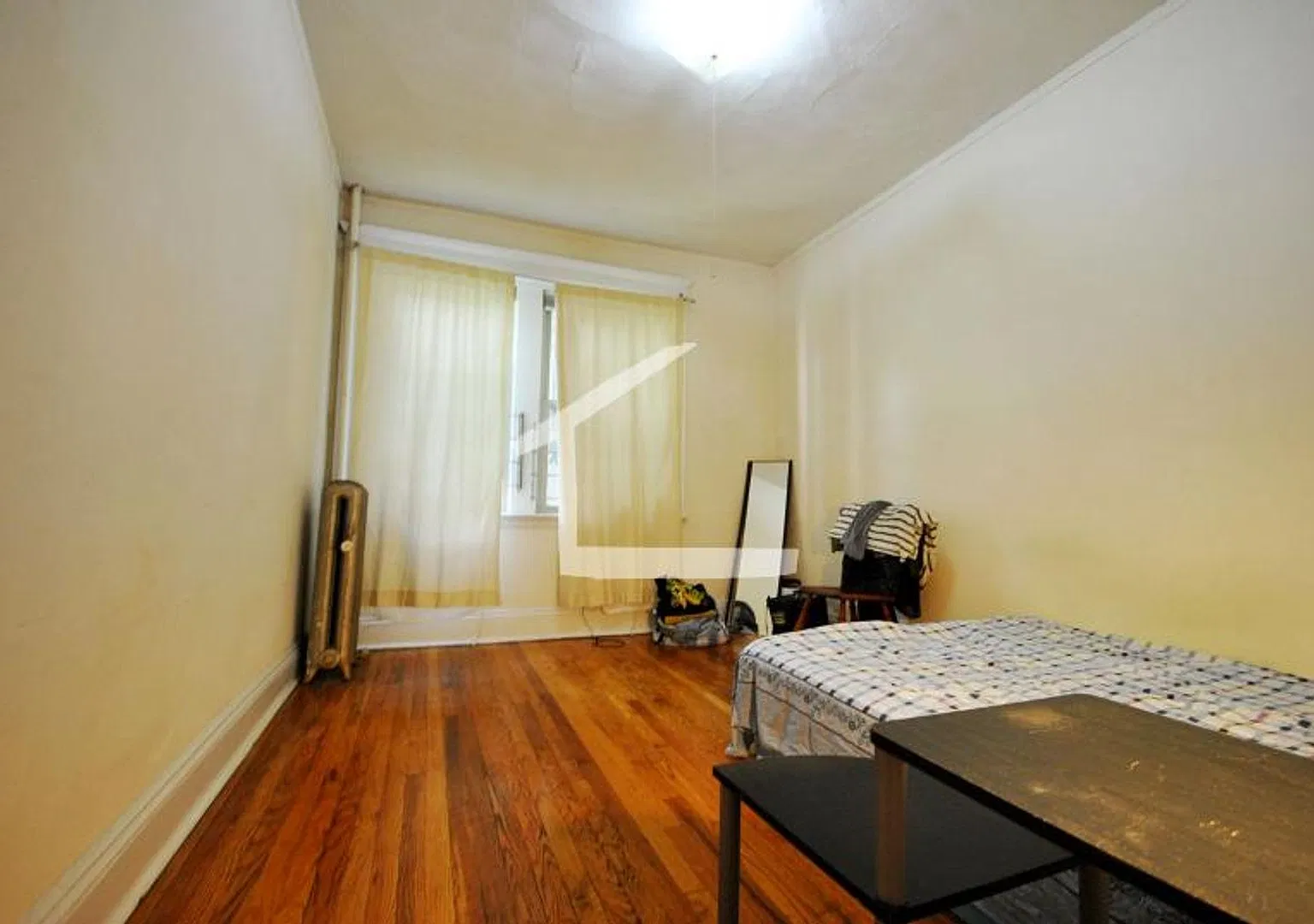 Nicely renovated 1 bed near the Green Line in Allston. — Photo 3