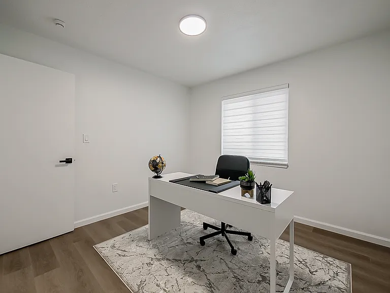 All New Luxury Living In Plymouth — Photo 86
