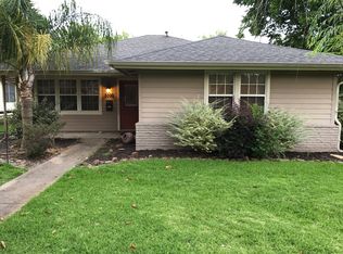 3300 Charles Ave, Groves, TX 77619