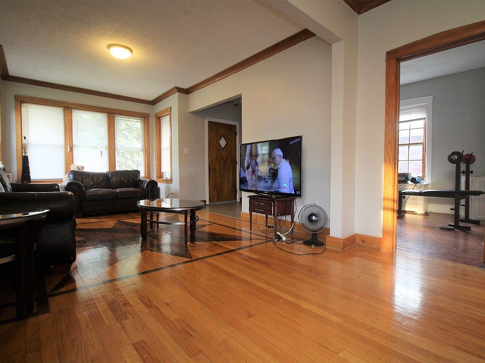 2nd image of 5108 W Belden St