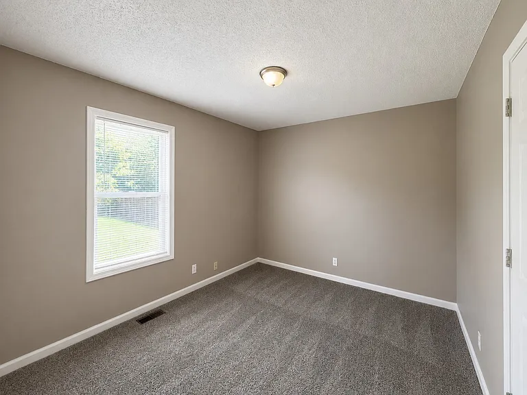 Timberline Cir — Photo 9