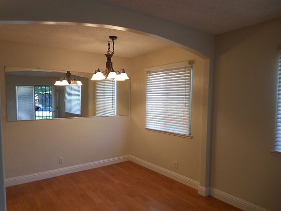 4th image of 9017 Casals St APT 3