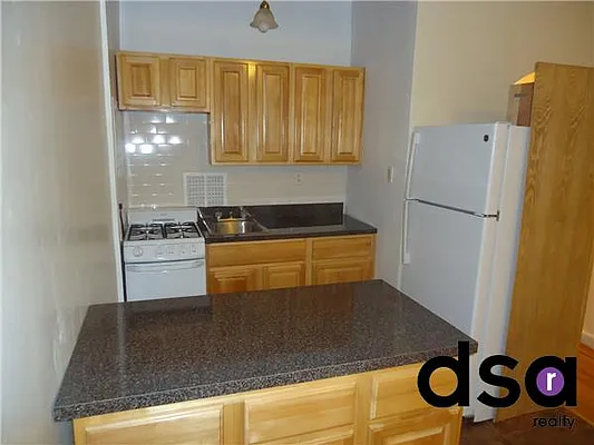 Rented by DSA Realty | media 18