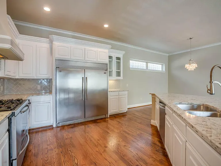 3817 Bowser Ave #B — Photo 9