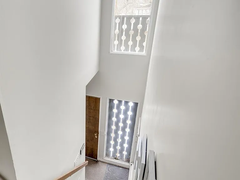 105 Miller St #2 — Photo 10