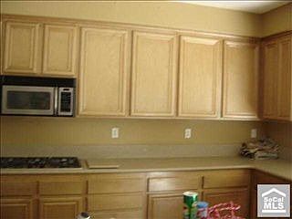 2nd image of 3255 Horizon St