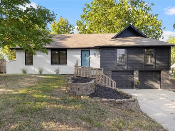 11006 E 85th St, Raytown, MO 64138