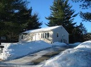 4 Dupre Dr, Easthampton, MA 01027
