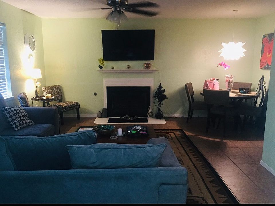 1st image of 1721 E Lindsey St APT 4