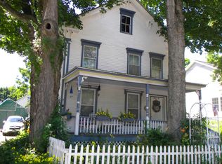 84 Main St, Richmond, ME 04357