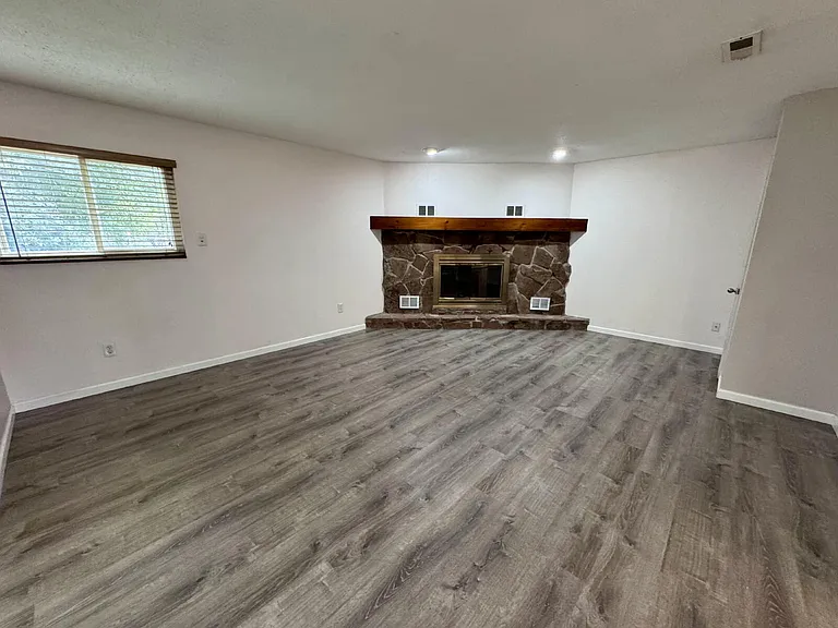 3031 S Flamingo Way — Photo 3