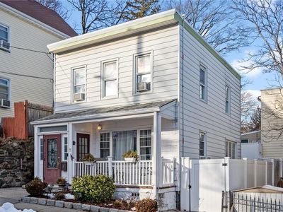 11 Wakefield Avenue, Yonkers, NY, 10704