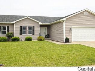 501 Glenn Dr, Chatham, IL 62629