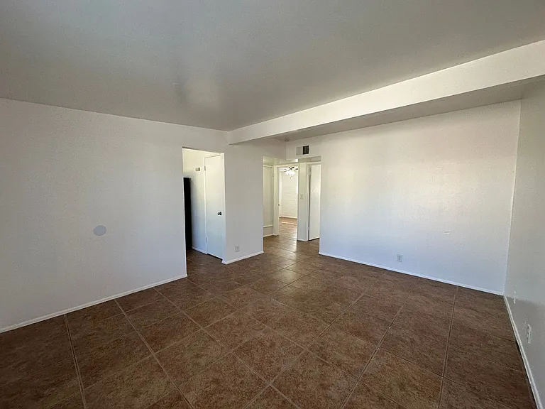 Fairmount-4215 — Photo 21