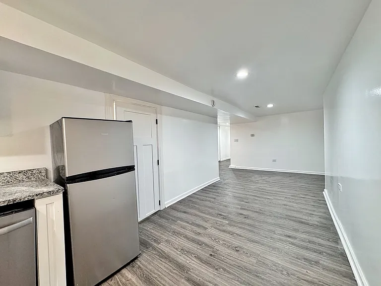 3316 W Flournoy St #G — Photo 5