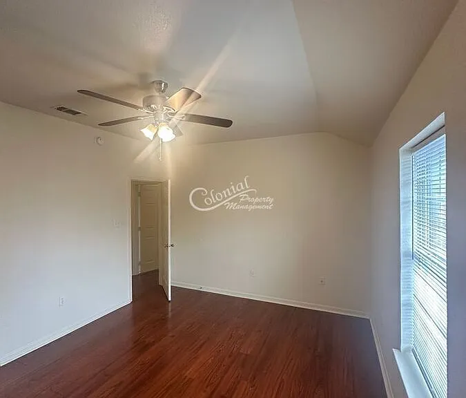 3204 Baldwin Loop #B — Photo 6