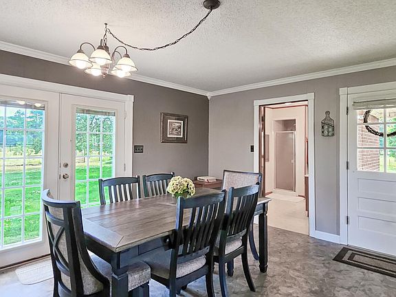 5th image of 24380 Wooley Springs Rd
