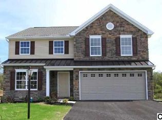 702 Appalachian Ave, Carlisle, PA 17013