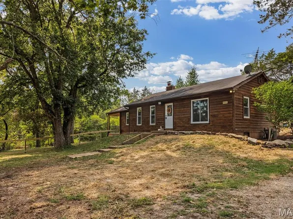 777 Canter Creek Ln, Cedar Hill, MO 63016
