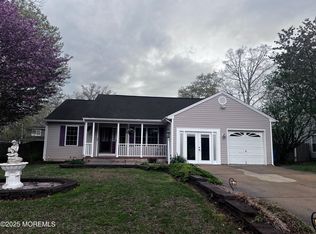 173 Sextant Rd, Manahawkin, NJ 08050