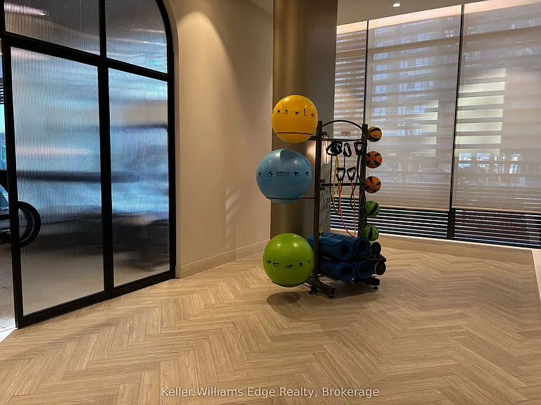 1415 Dundas St E #909 — Photo 10
