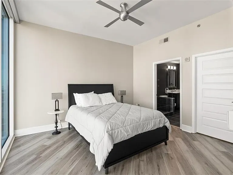 1080 Peachtree St NE #2110 — Photo 20