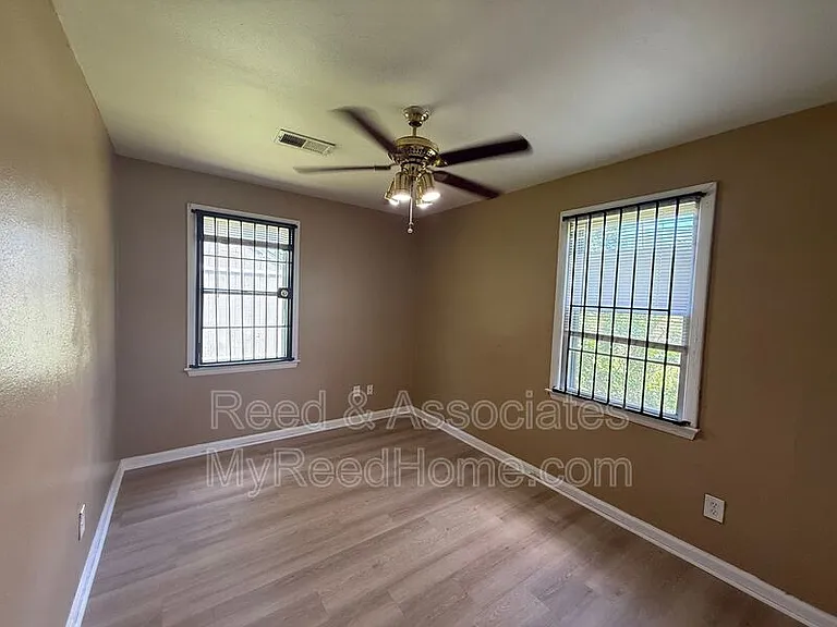 3209 Winslow Rd — Photo 11